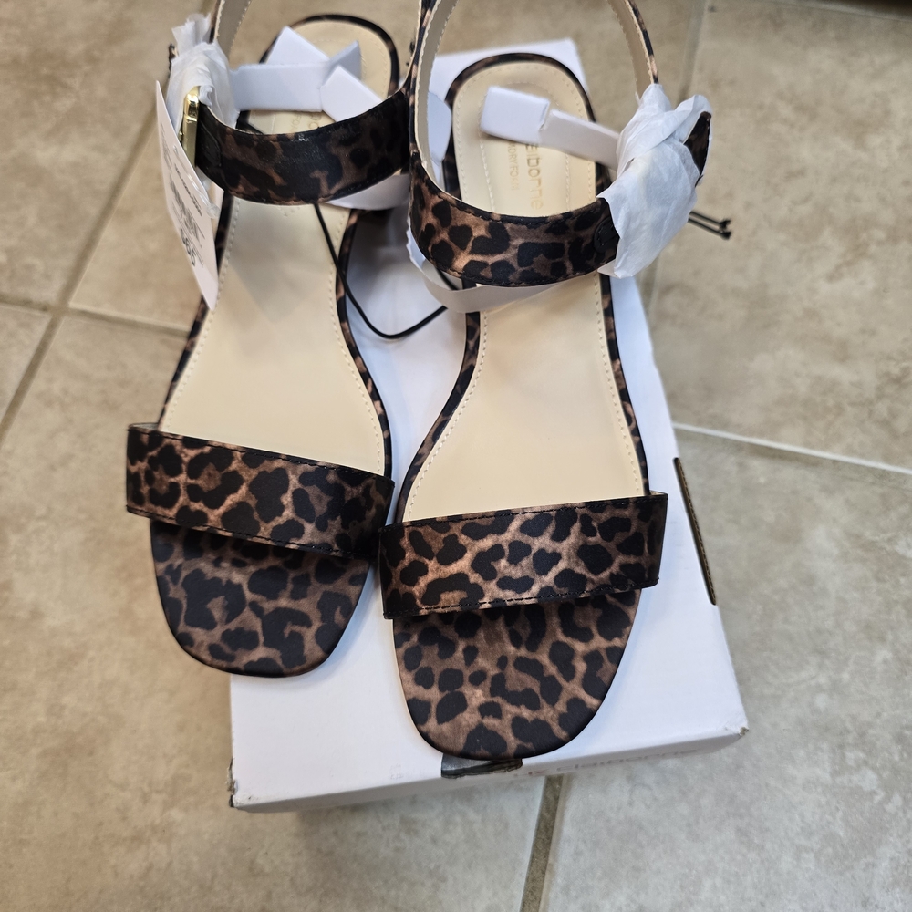 Liz Claiborne Memory Foam  Renny Heeled Cheetah Print Sandal Size 8 Wide